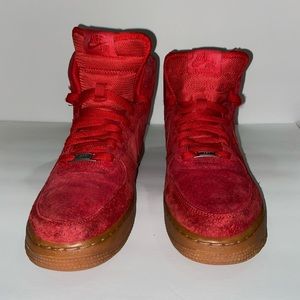 Nike Airforce 1 in Suede Red with Gum Bottoms! Sz 10
